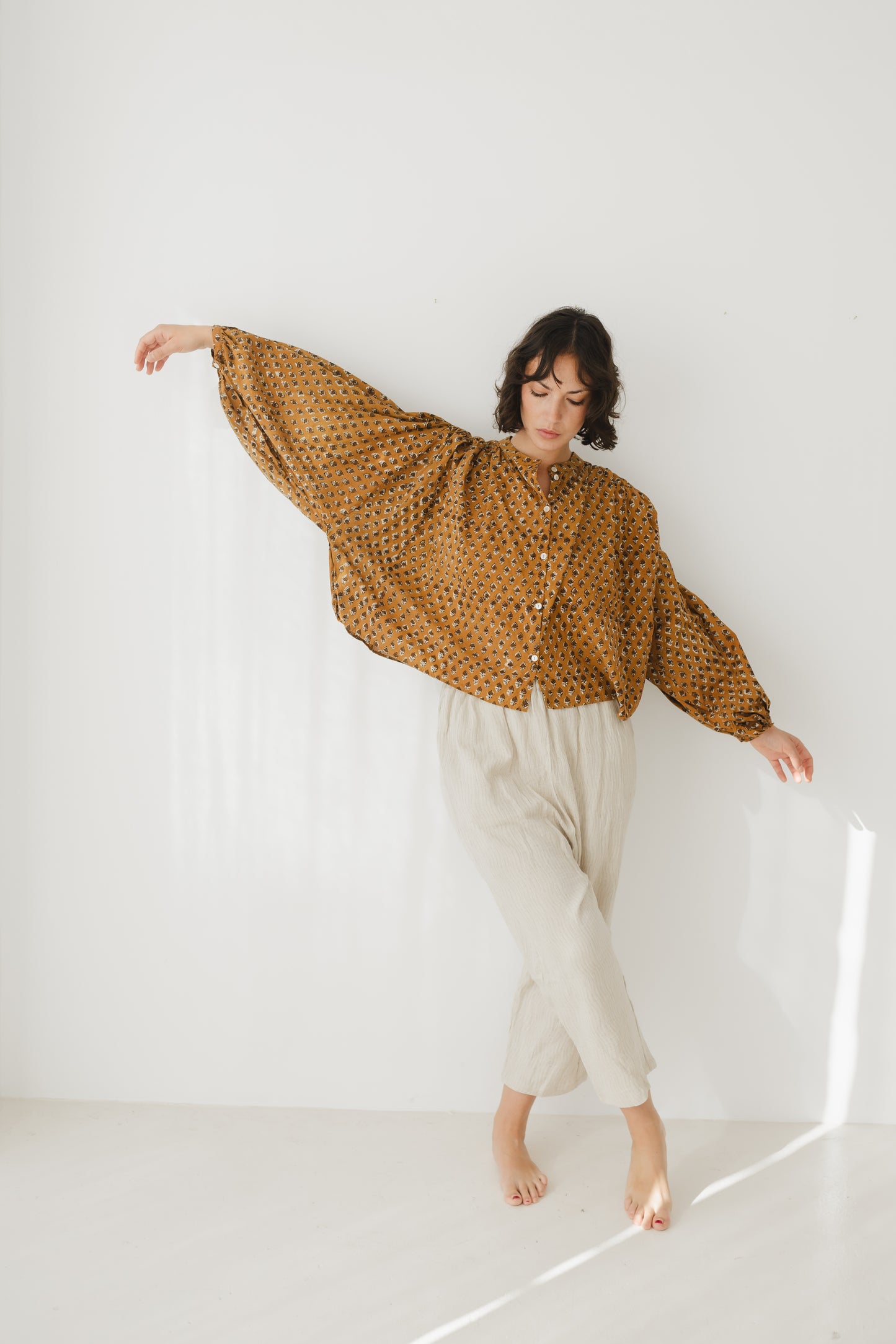 Audrey Blouse Sandalwood