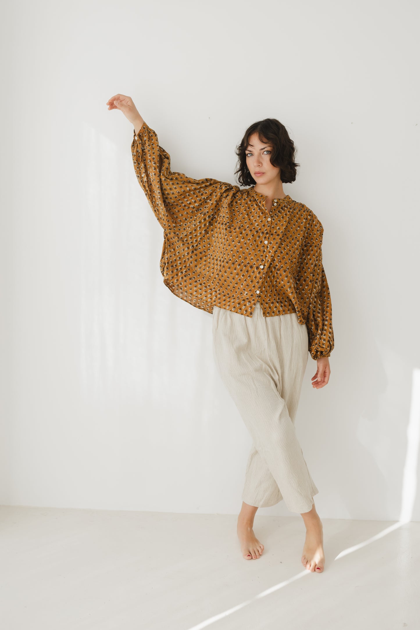 Audrey Blouse Sandalwood