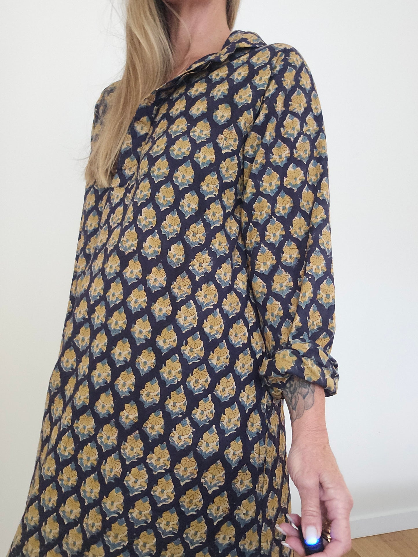 Avni Kaftan- Black