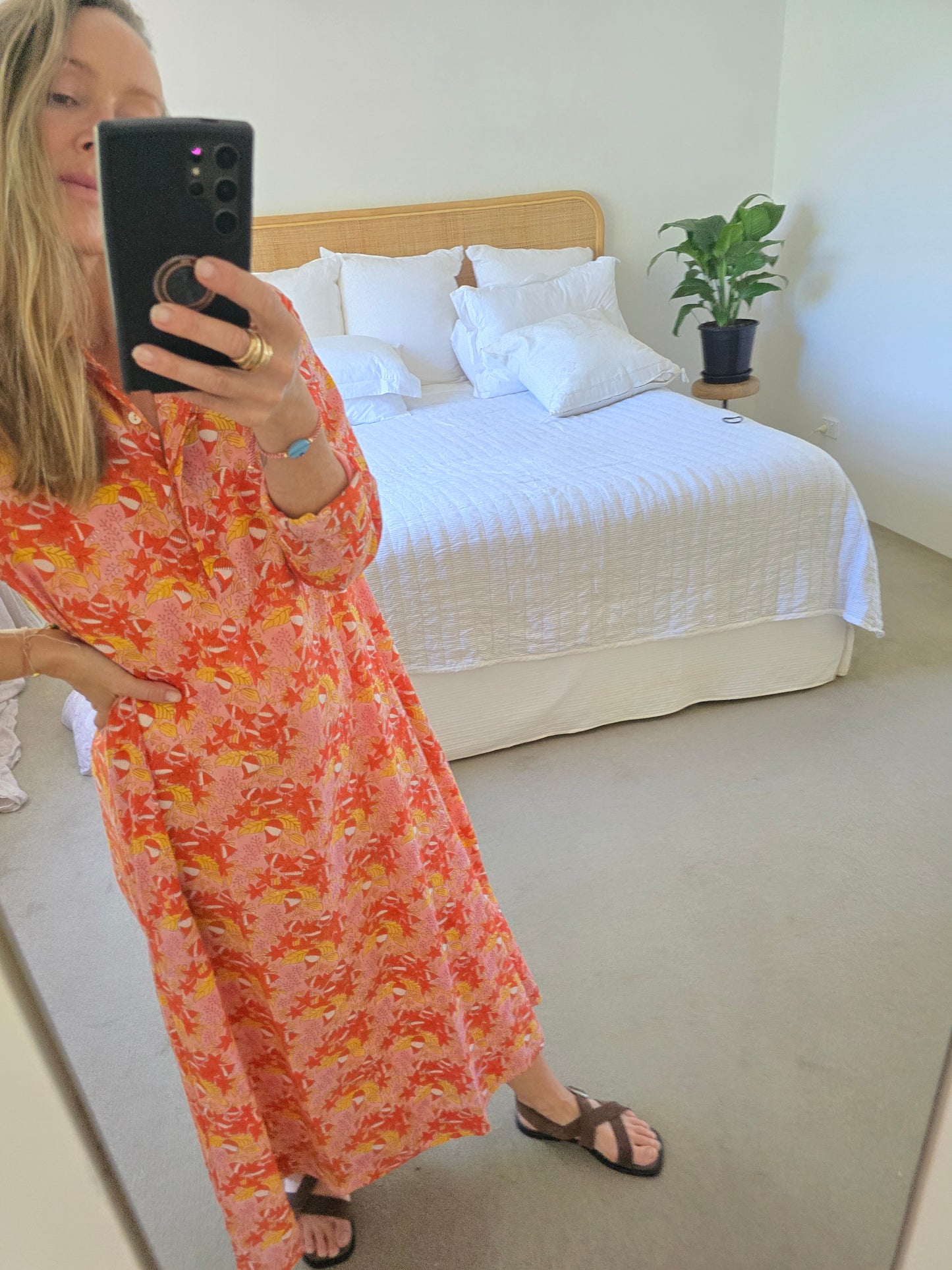 Avni Kaftan - Bloom