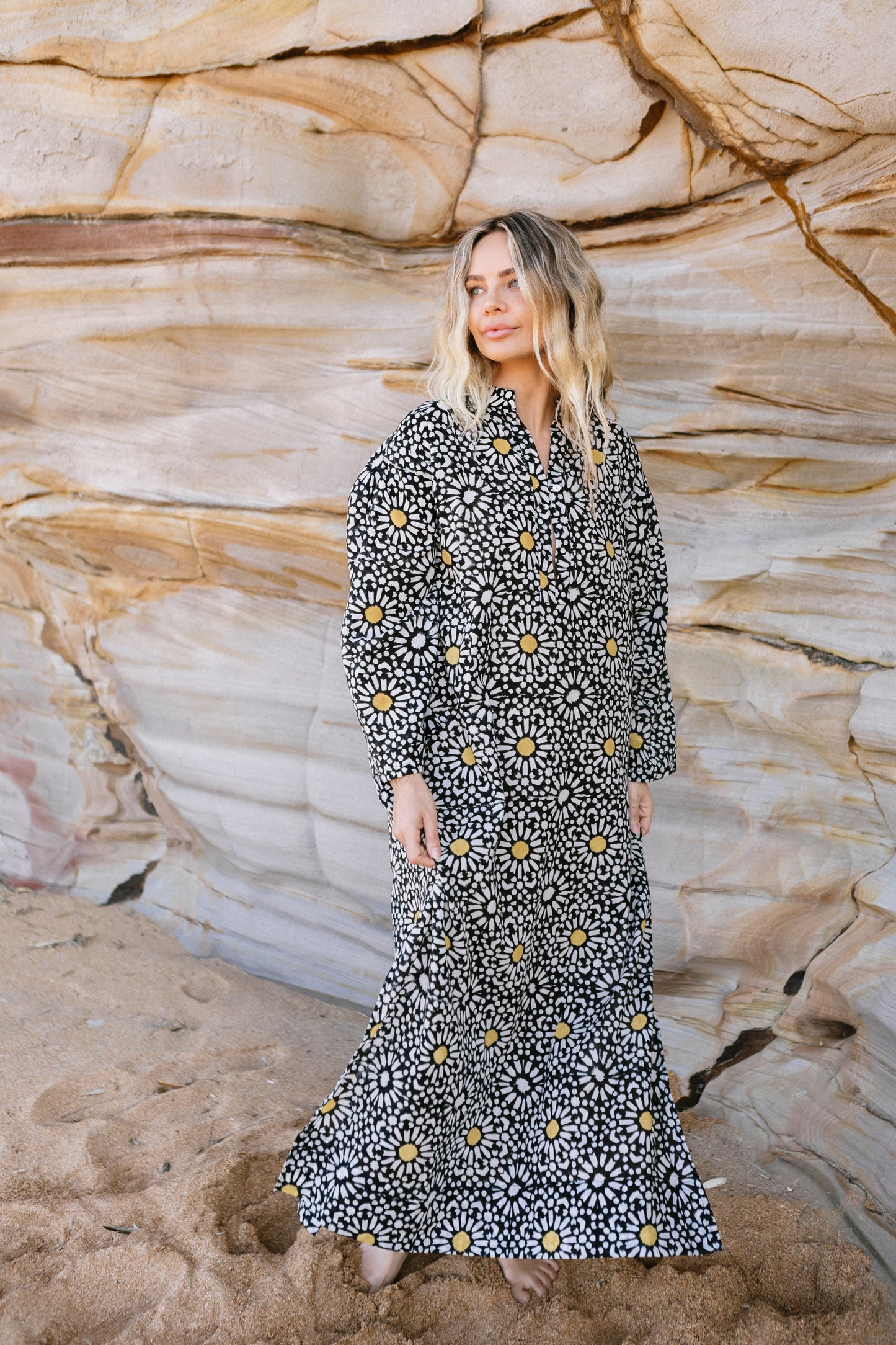 Resort Kaftan - Black / Gold