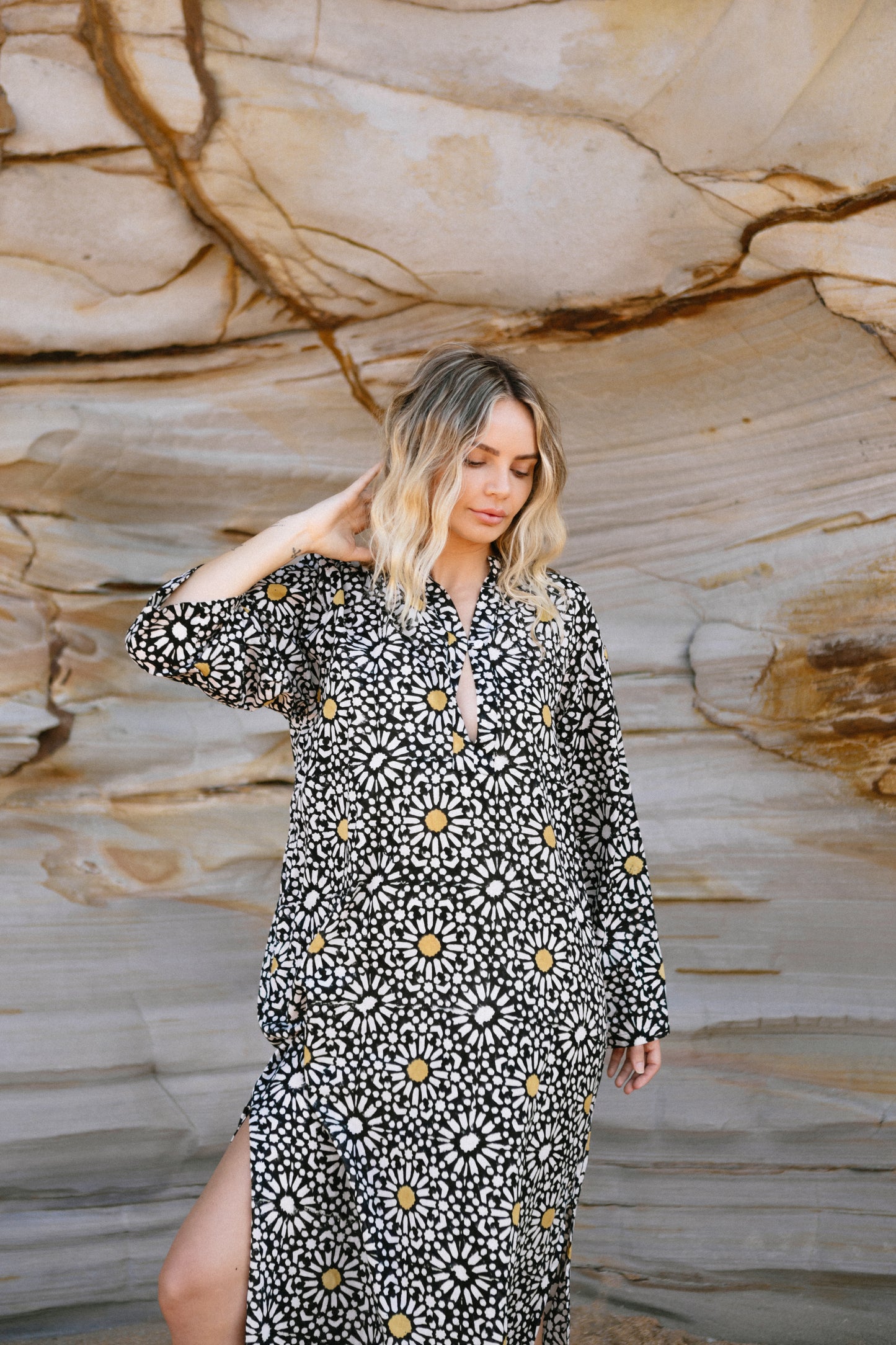 Resort Kaftan - Black / Gold