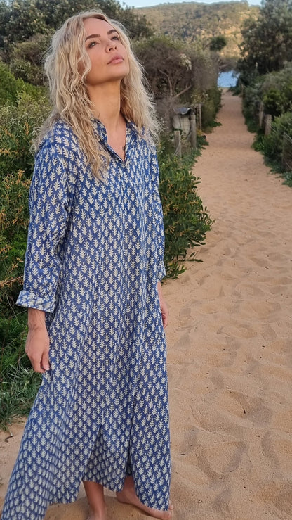 Avni Kaftan - Blue