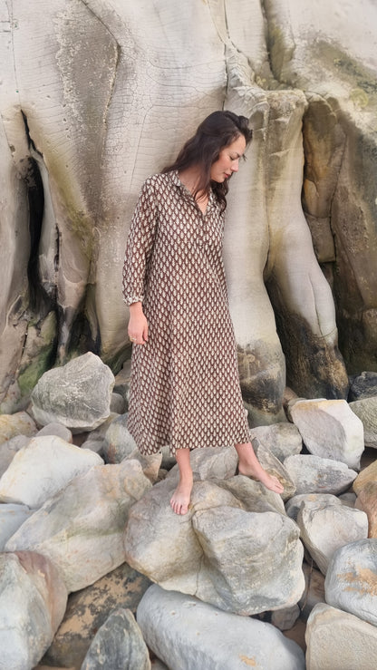 Avni Kaftan - Brown