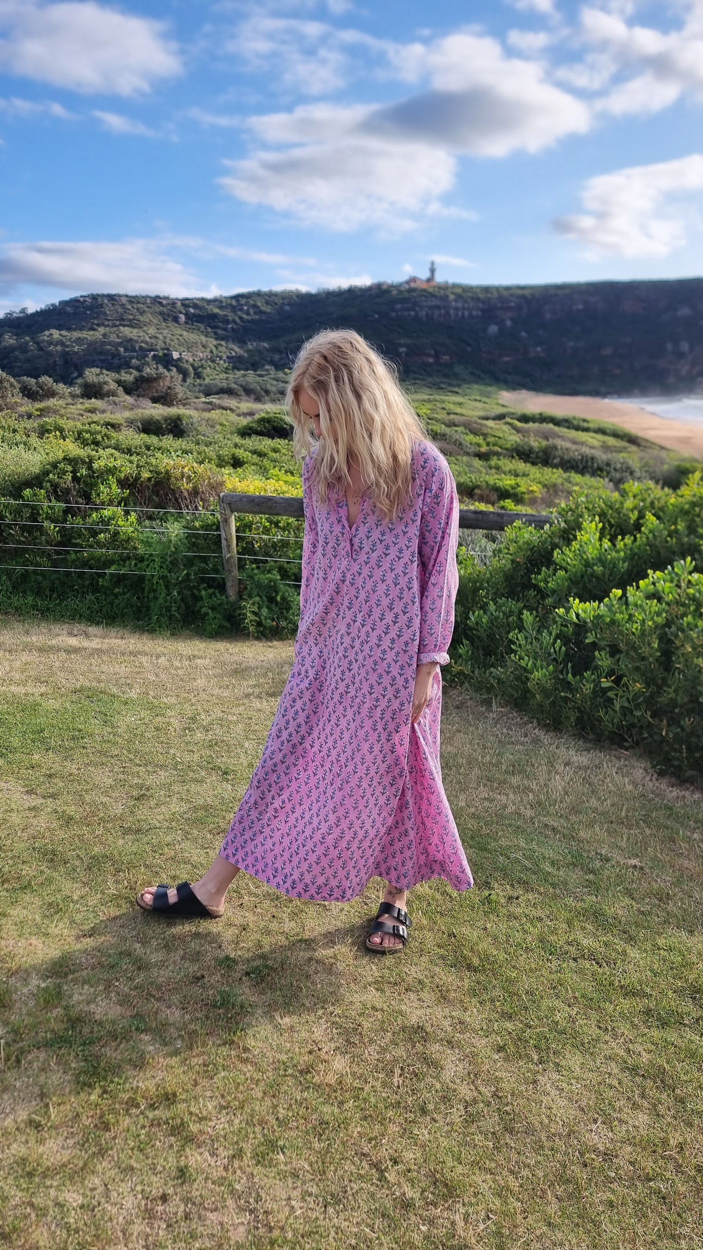 Avni Kaftan - Pink